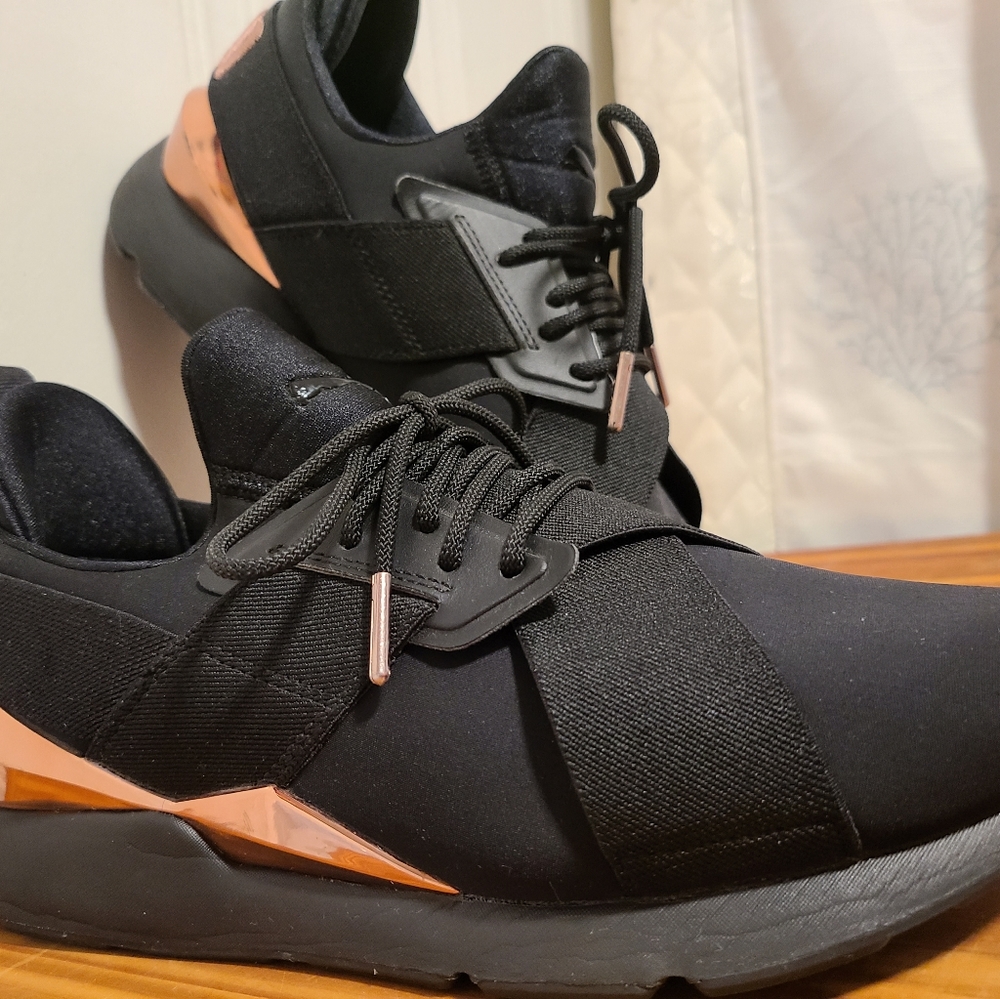Puma Muse Metal Women’s Sneakers